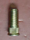 576825